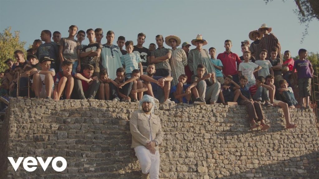 Lali — Como Así 2019. Смотреть клипы онлайн 20202021